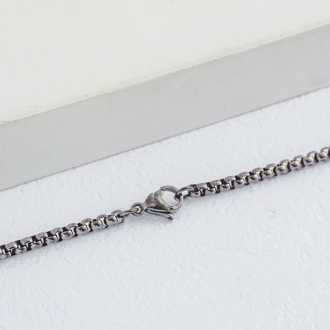 (70cm) Unisex Black Round Box Chain Necklace Stainless Steel PVD Gold Plated Kalung Pria/Wanita Hitam Hypoallergenic