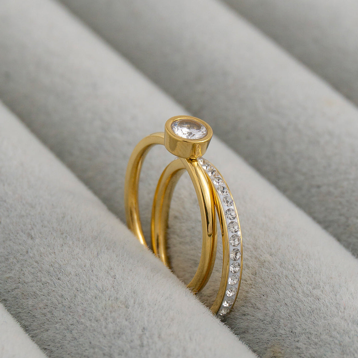 Micro Paved Cubic Zirconia Bezel Solitaire Stackable Ring Stainless Steel PVD Gold Plated Cincin Mata Hypoallergenic