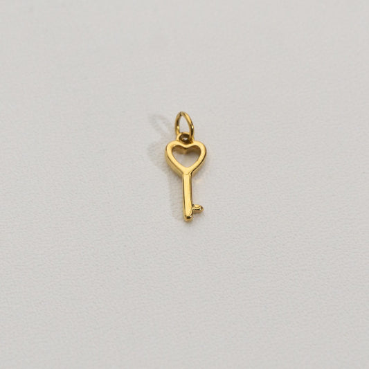 Mini Plain Key Charms Stainless Steel PVD Gold Plated Liontin Kunci Hypoallergenic