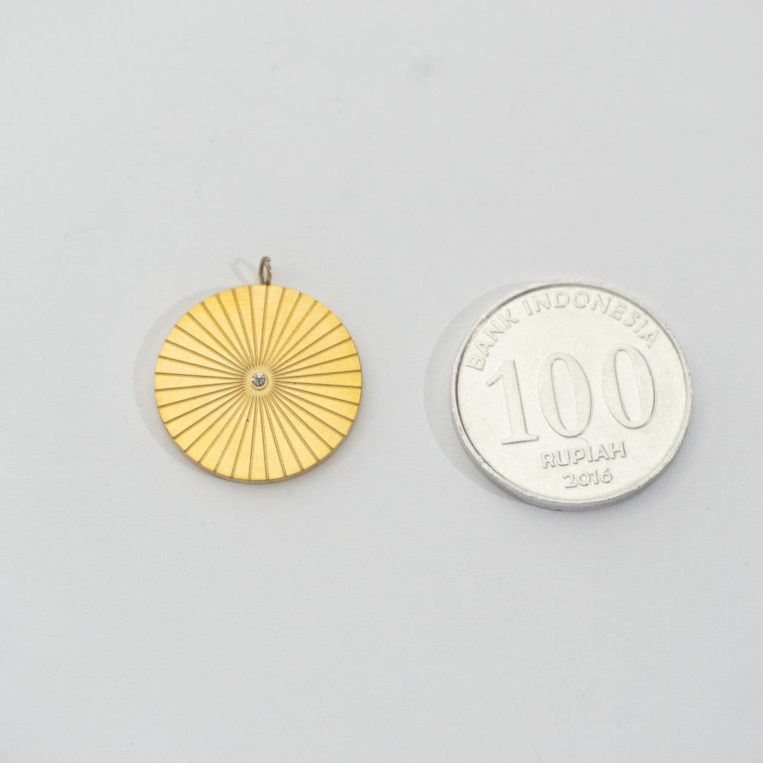 Vintage Sunburst Medallion Pendant Stainless Steel PVD Gold Plated Liontin Matahari Klasik Hypoallergenic