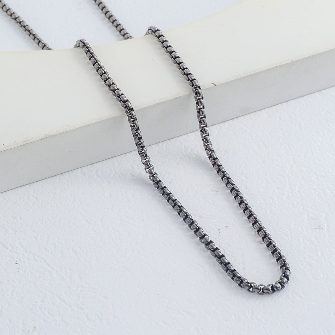 (70cm) Unisex Black Round Box Chain Necklace Stainless Steel PVD Gold Plated Kalung Pria/Wanita Hitam Hypoallergenic