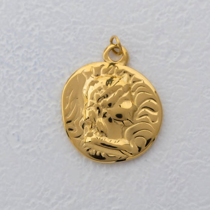 (22mm) Queen Embossed Coin Medal Charm Stainless Steel PVD Gold Plated Liontin Dewi Hypoallergenic