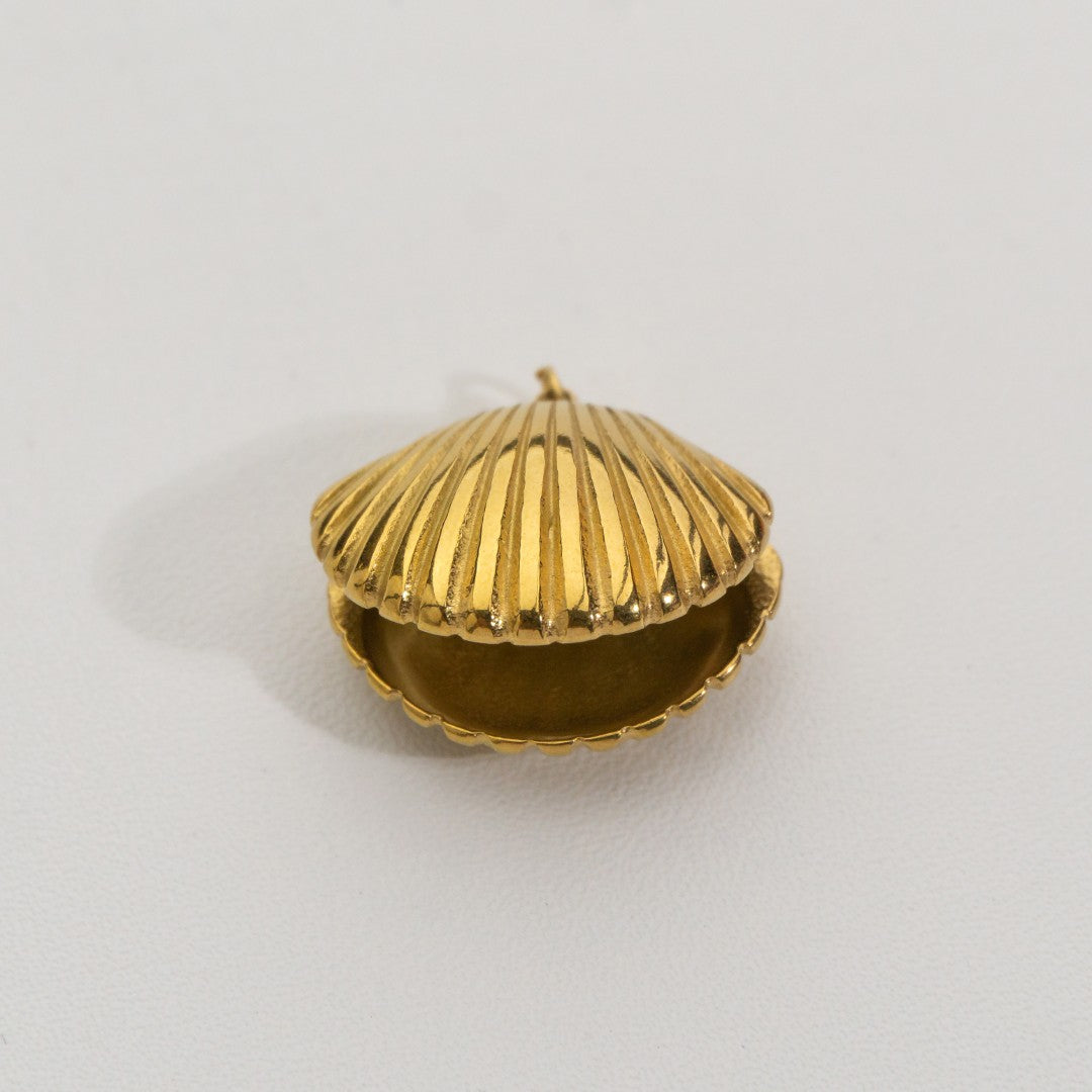 Big Seashell With Pearl Pendant Stainless Steel PVD Gold Plated Liontin Kerang Dan Mutiara Hypoallergenic