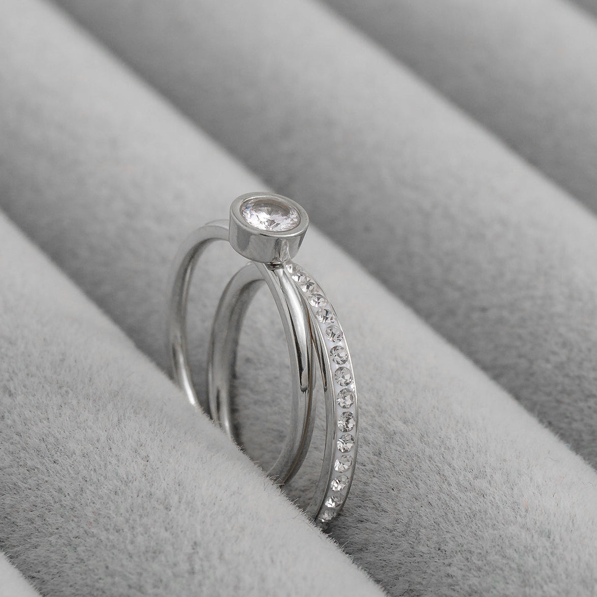 Micro Paved Cubic Zirconia Bezel Solitaire Stackable Ring Stainless Steel PVD Gold Plated Cincin Mata Hypoallergenic