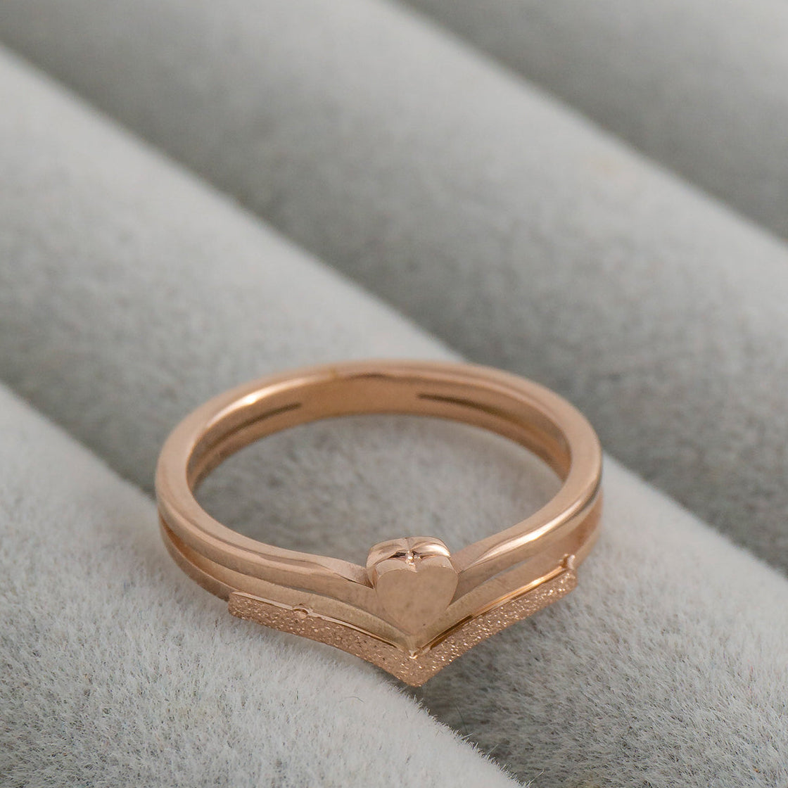 Minimalist V-Chevron with Petite Heart Center Ring Stainless Steel PVD Gold Plated Cincin Hati Hypoallergenic