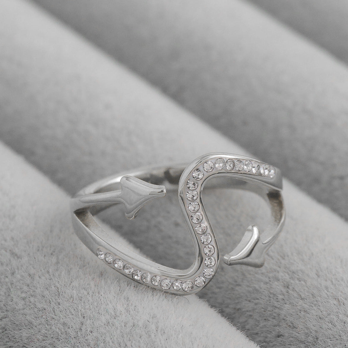 Curved Wave & Arrow Bypass Ring Stainless Steel PVD Gold Plated Cincin panah Hypoallergenic