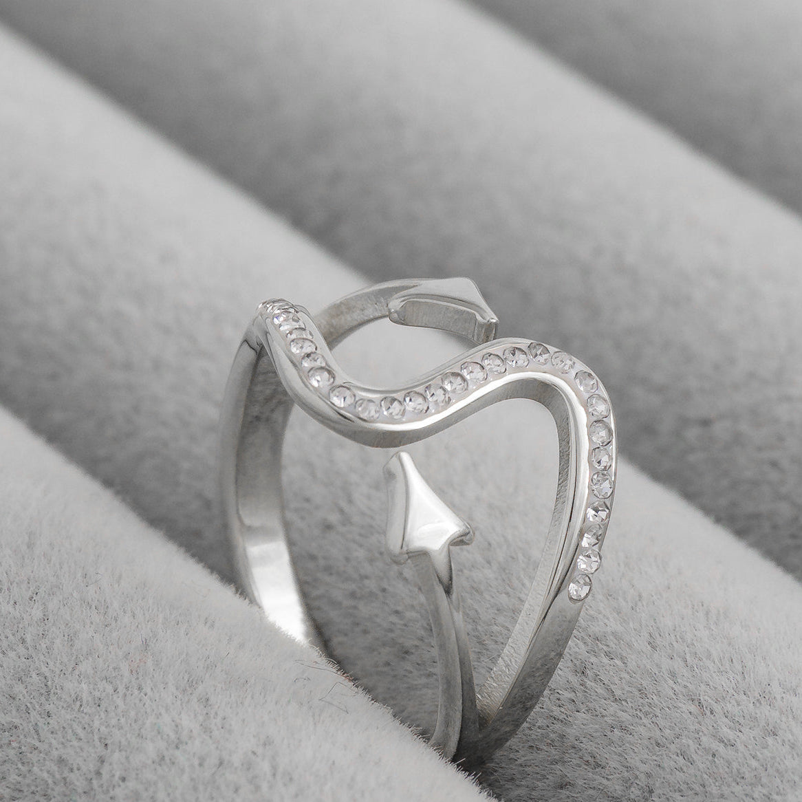 Curved Wave & Arrow Bypass Ring Stainless Steel PVD Gold Plated Cincin panah Hypoallergenic