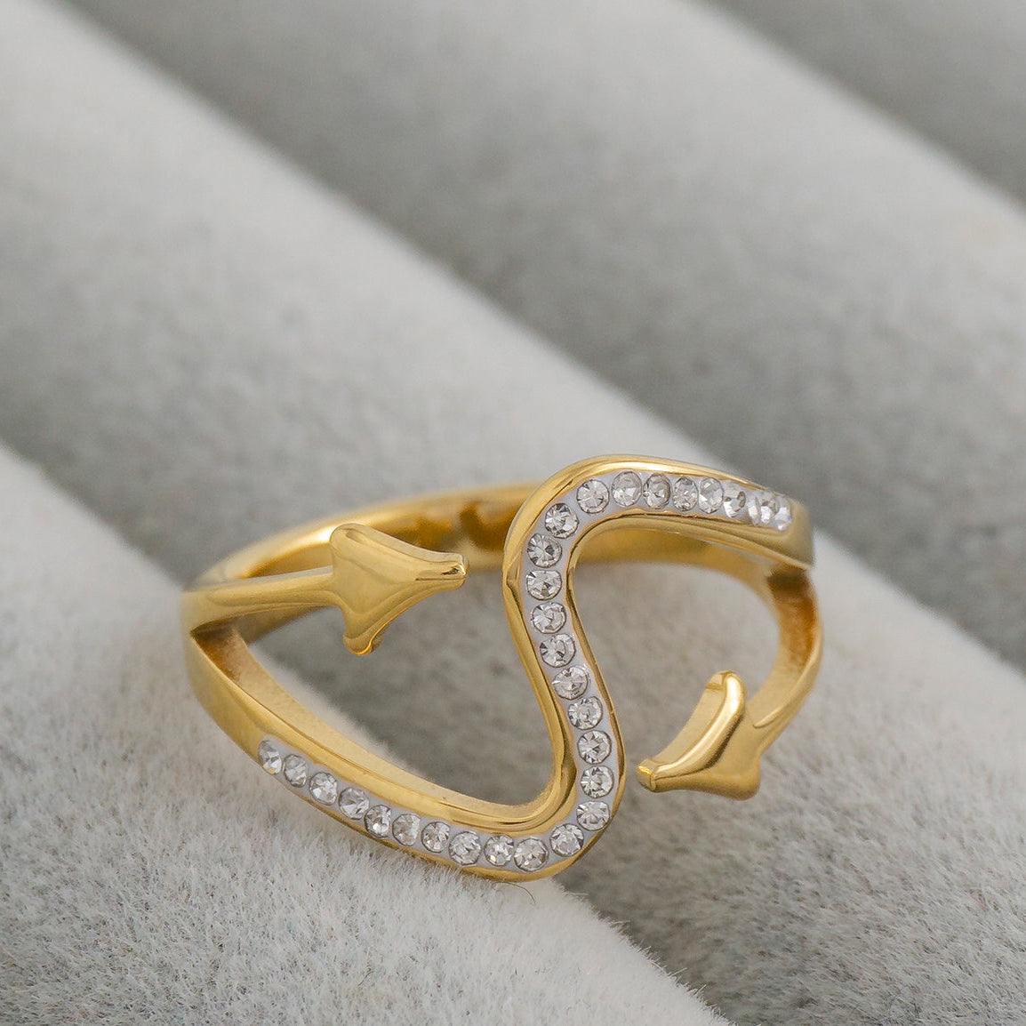 Curved Wave & Arrow Bypass Ring Stainless Steel PVD Gold Plated Cincin panah Hypoallergenic