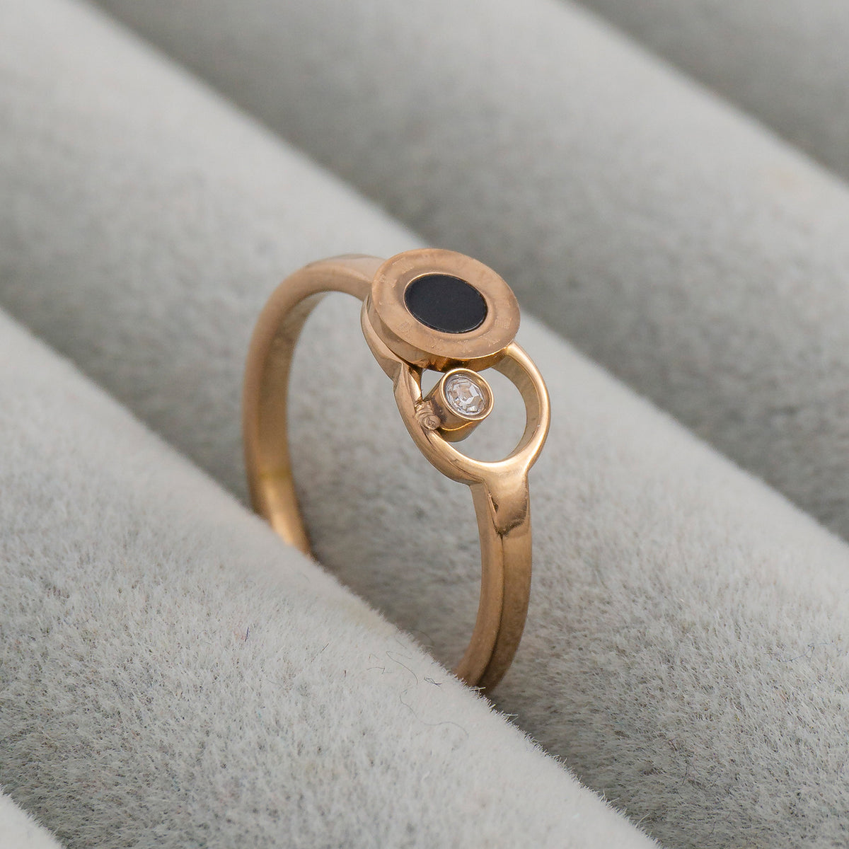 Interlocking Roman Numeral Black Disc & Solitaire CZ Ring Stainless Steel PVD Gold Plated Cincin Romawi Hypoallergenic