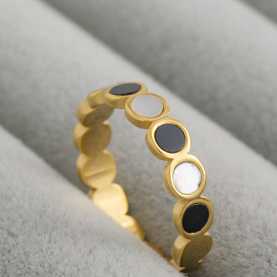 Alternating Black Enamel & MOP Disc Eternity Ring Stainless Steel PVD Gold Plated Cincin Romawi Hypoallergenic