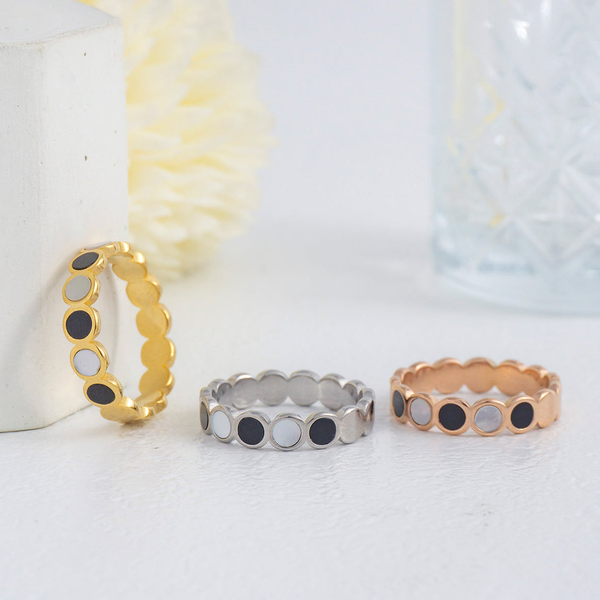 Alternating Black Enamel & MOP Disc Eternity Ring Stainless Steel PVD Gold Plated Cincin Romawi Hypoallergenic