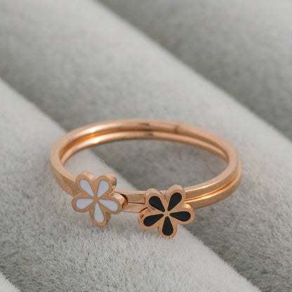 1 Set (2pcs) Minimalist Black and White Daisy Flower Stackable Ring Stainless Steel PVD Gold Plated Cincin Bunga Hypoallergenic