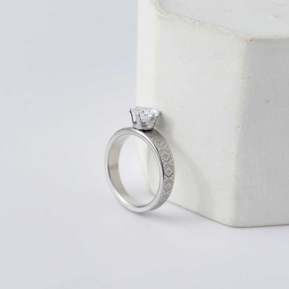 Lucky Clover Pattern Vintage Ring Collection Stainless Steel PVD Gold Plated Cincin Motif Daun Semanggi Hypoallergenic