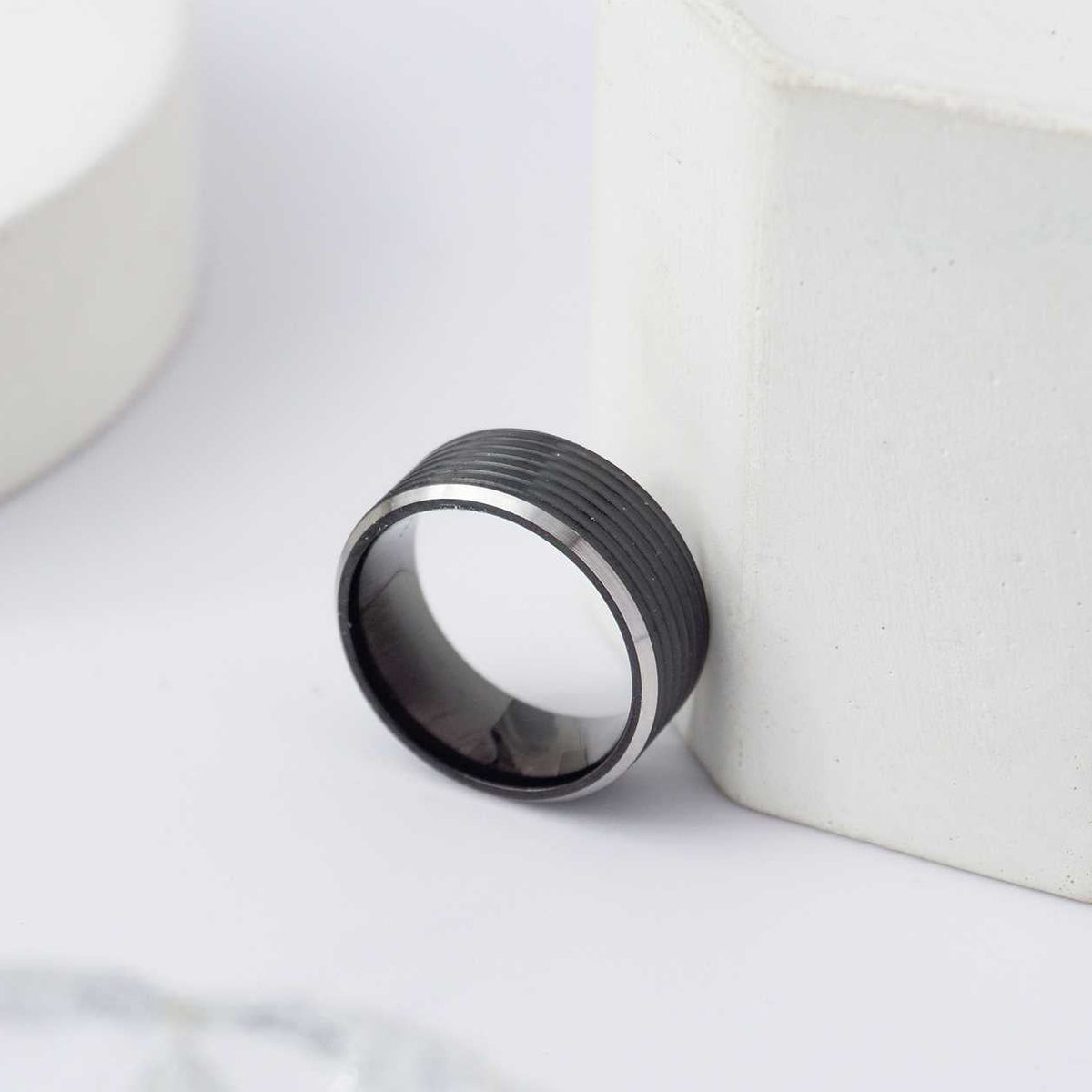 Two-Tone Silver Black Silver Gold Textured Unisex Ring Collection Stainless Steel PVD Gold Plated Cincin Unisex Hypoallergenic
