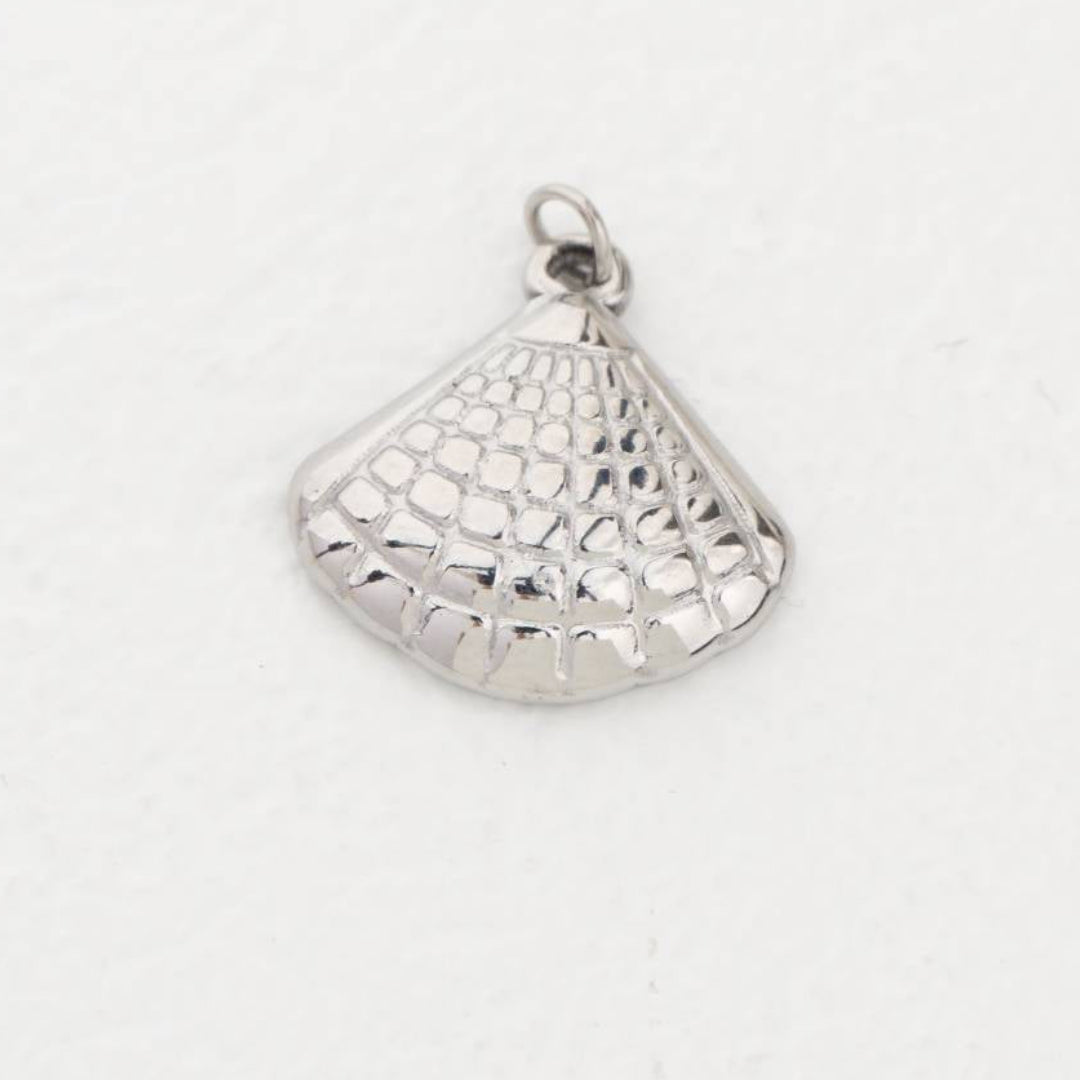(1.9cm) Ocean Bivalve Shell Charm Stainless Steel PVD Gold Plated Liontin Kerang Laut Hypoallergenic