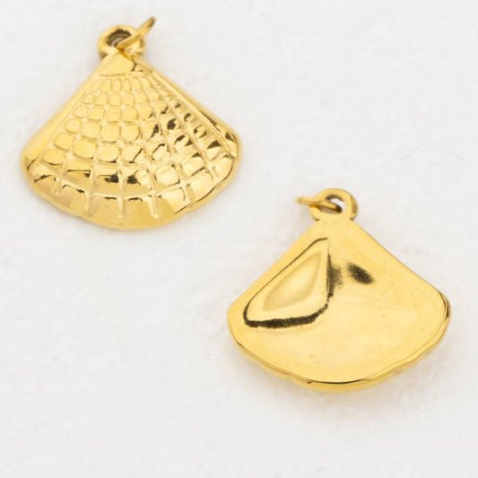 (1.9cm) Ocean Bivalve Shell Charm Stainless Steel PVD Gold Plated Liontin Kerang Laut Hypoallergenic