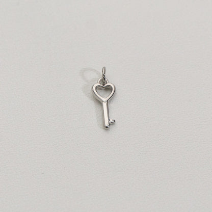 Mini Plain Key Charms Stainless Steel PVD Gold Plated Liontin Kunci Hypoallergenic