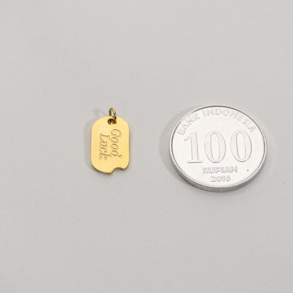 Lucky Tag Charms Stainless Steel PVD Gold Plated Liontin Tag Keberuntungan Hypoallergenic