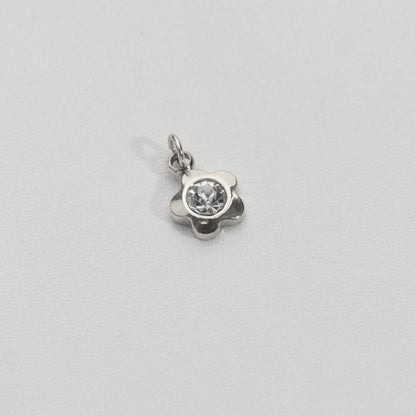 Mini Sparkling Flower Charms Stainless Steel PVD Gold Plated Liontin Bunga Kecil Hypoallergenic