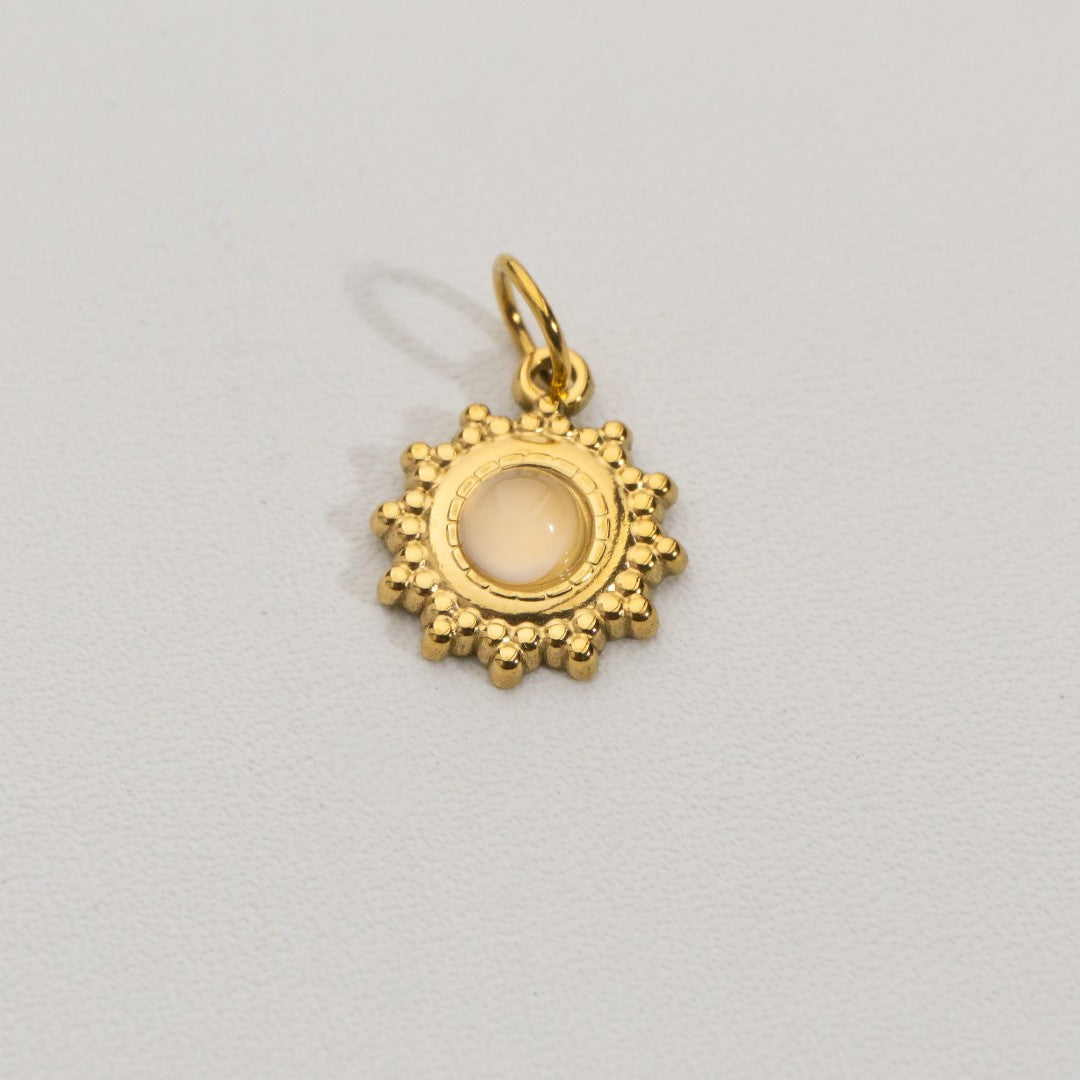 Clear Quartz Sun Charms Stainless Steel PVD Gold Plated Liontin Matahari Clear Quartz Hypoallergenic