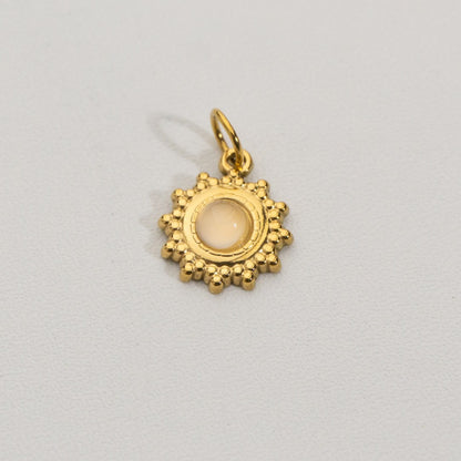 Clear Quartz Sun Charms Stainless Steel PVD Gold Plated Liontin Matahari Clear Quartz Hypoallergenic