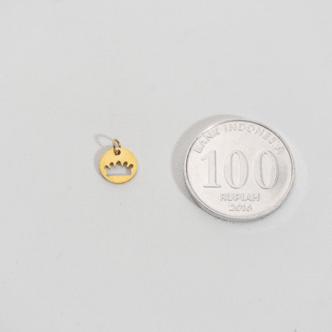 Round Crown Charm Stainless Steel PVD Gold Plated Liontin Mahkota Hypoallergenic