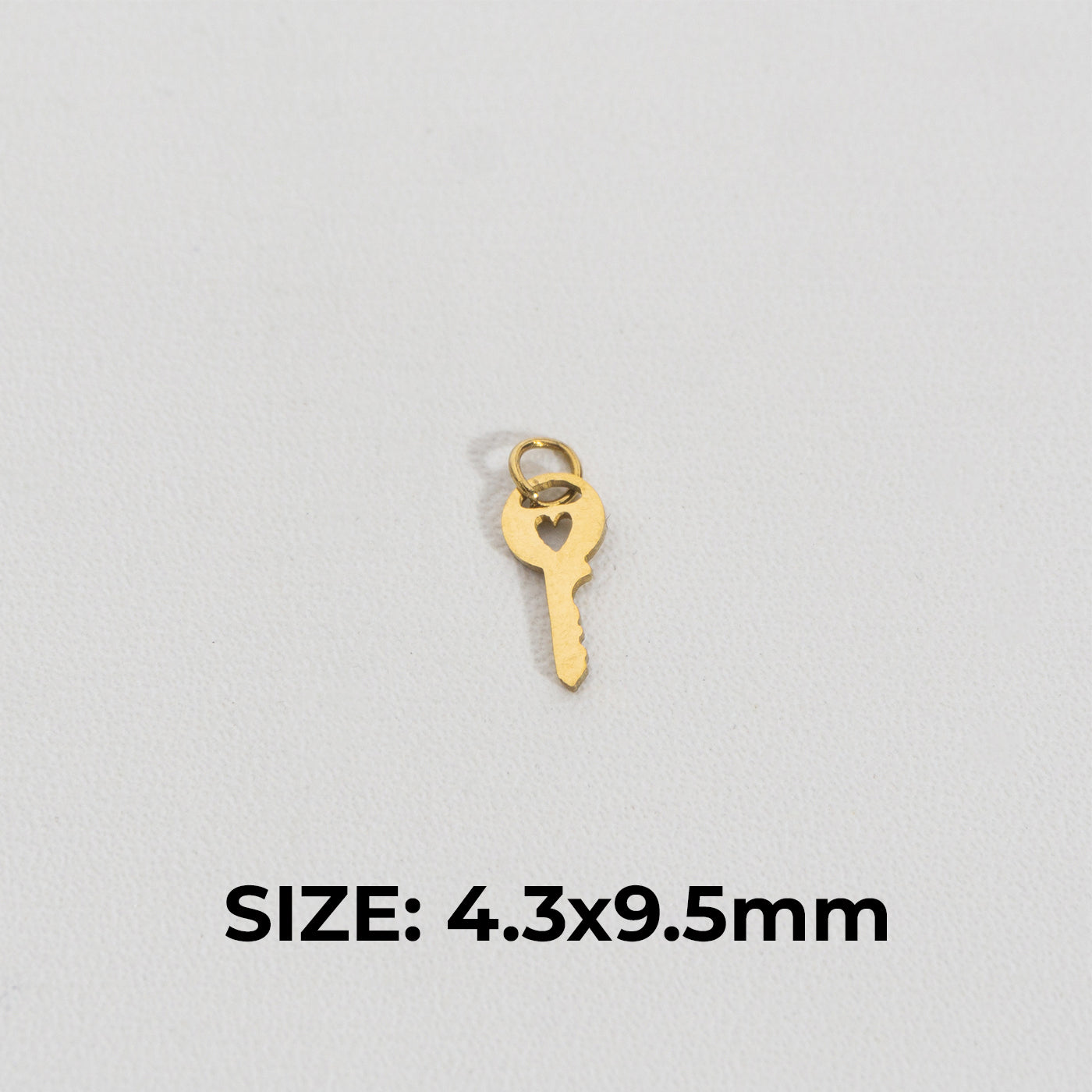 Mini Plain Key Charm Stainless Steel PVD Gold Plated Liontin Kunci Polos Hypoallergenic