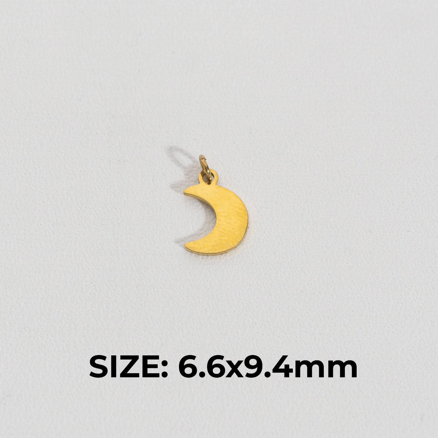 Mini Plain Crescent Moon Charm Stainless Steel PVD Gold Plated Liontin Bulan Sabit Kecil Hypoallergenic
