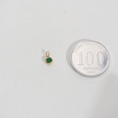 Tiny Green Solitaire Round Charm Stainless Steel PVD Gold Plated Liontin Bulat Hijau Hypoallergenic