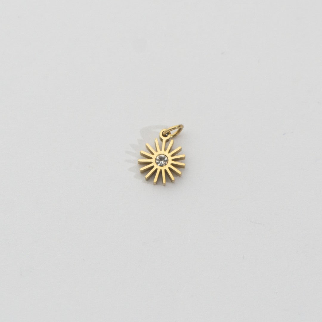 Minimalist Good Fortune Set Collection Charm Stainless Steel PVD Gold Plated Set Liontin Keberuntungan Hypoallergenic