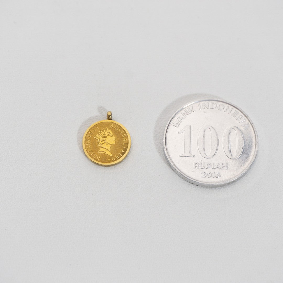 Queen Coin Pendant Stainless Steel PVD Gold Plated Liontin Koin Ratu Hypoallergenic