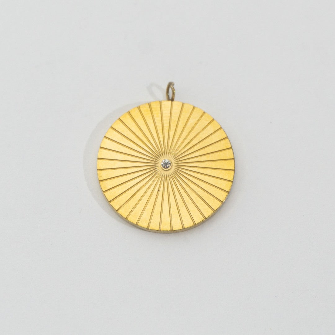 Vintage Sunburst Medallion Pendant Stainless Steel PVD Gold Plated Liontin Matahari Klasik Hypoallergenic
