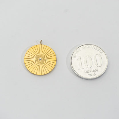 Vintage Sunburst Medallion Pendant Stainless Steel PVD Gold Plated Liontin Matahari Klasik Hypoallergenic