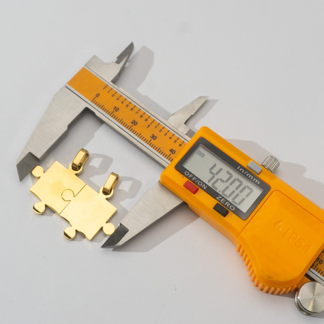 (42mm) Puzzle Set Relationship Couple Pendant Stainless Steel PVD Gold Plated Liontin Puzzle Persahabatan Hypoallergenic