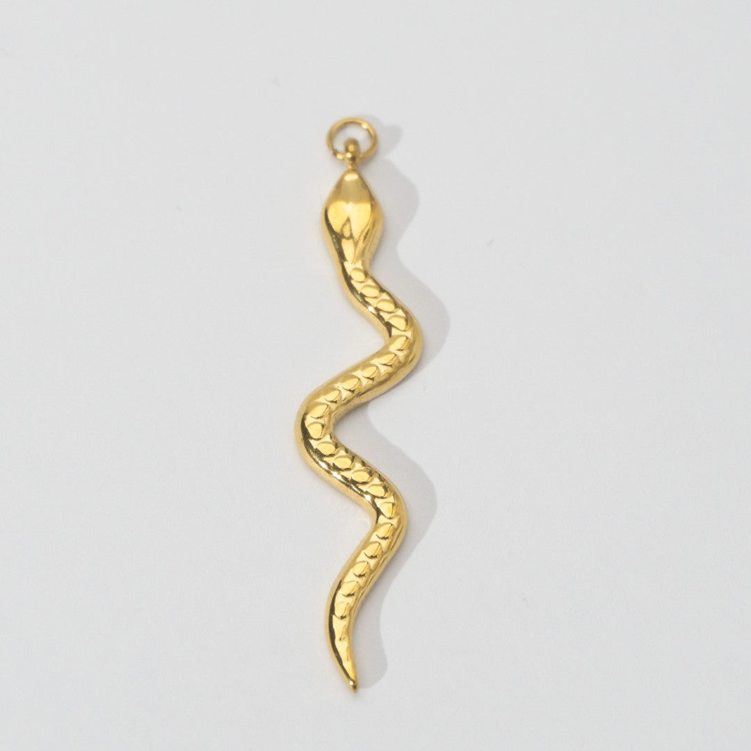 (43mm) Textured Slithering Snake Animal Charm Stainless Steel PVD Gold Plated Liontin Ular Hypoallergenic